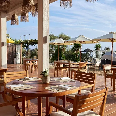 Angsana Corfu & Μπενίτσες